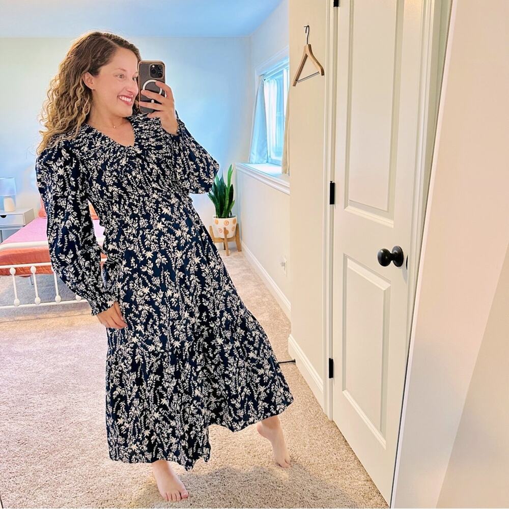 Anthropologie Moon River Navy Blue Smocked Cotton Floral Maxi Dress Small